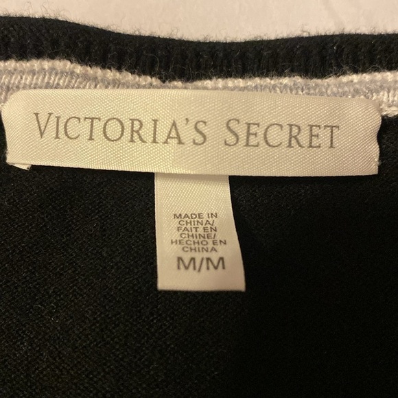 Victoria Secret Black Vneck Sweater Size Medium VGUC - Picture 3 of 8